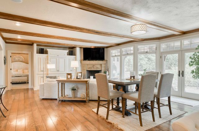 4504 E Spruce Drive, Springfield, MO 65809