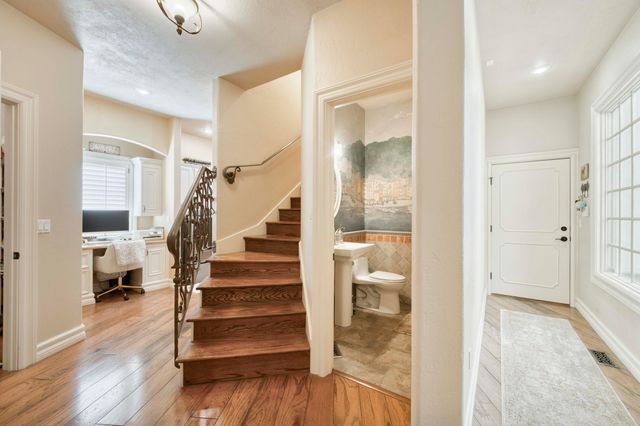 4504 E Spruce Drive, Springfield, MO 65809