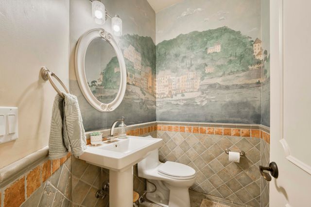 4504 E Spruce Drive, Springfield, MO 65809