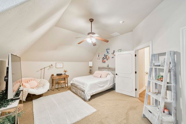 4504 E Spruce Drive, Springfield, MO 65809