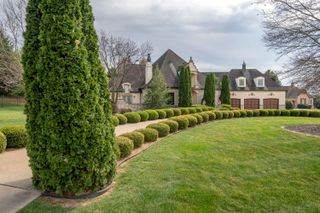 4504 E Spruce Drive, Springfield, MO 65809