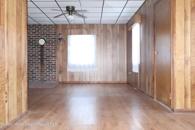 10 Park Circle, Mount Marion, NY 12456