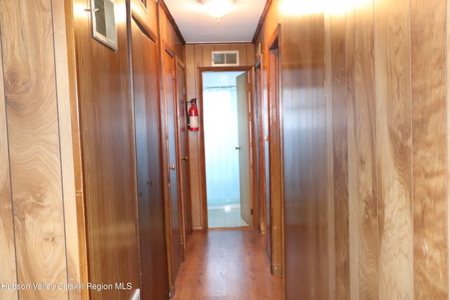 10 Park Circle, Mount Marion, NY 12456