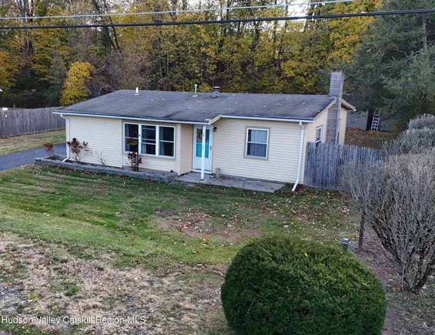 10 Park Circle, Mount Marion, NY 12456