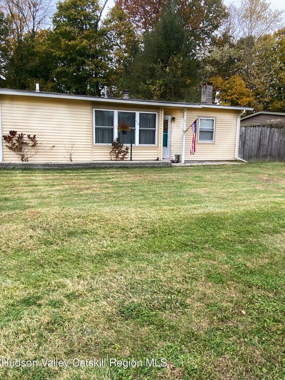 10 Park Circle, Mount Marion, NY 12456