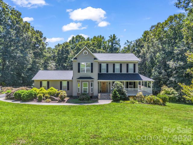 69 Ivy Lane, Fletcher, NC 28732