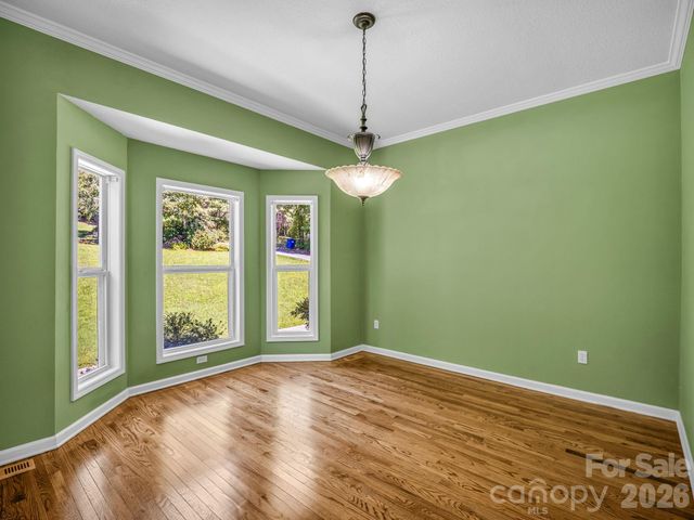 69 Ivy Lane, Fletcher, NC 28732
