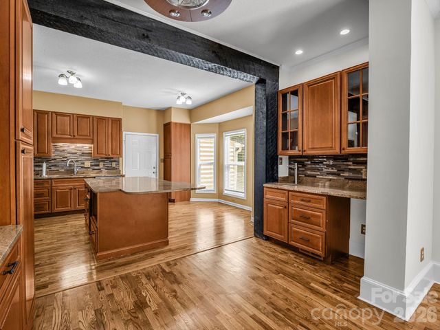 69 Ivy Lane, Fletcher, NC 28732