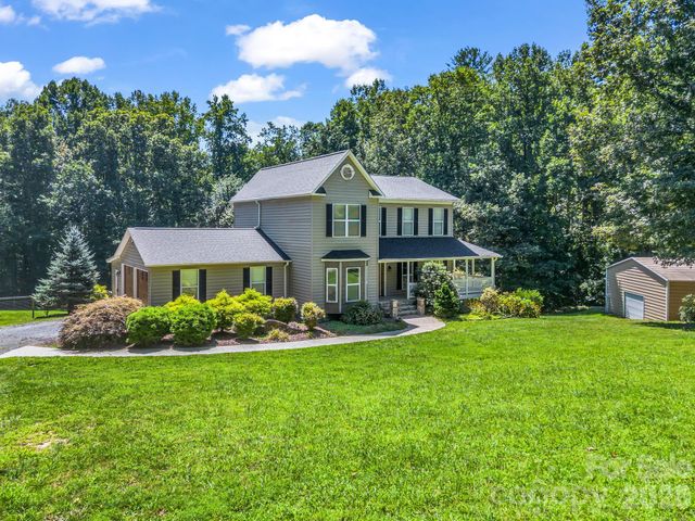 69 Ivy Lane, Fletcher, NC 28732