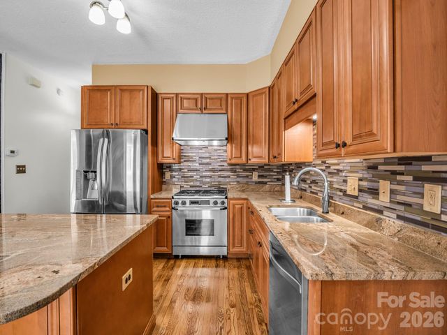 69 Ivy Lane, Fletcher, NC 28732