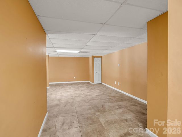 69 Ivy Lane, Fletcher, NC 28732