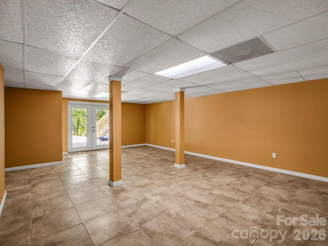 69 Ivy Lane, Fletcher, NC 28732