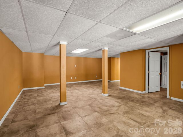 69 Ivy Lane, Fletcher, NC 28732
