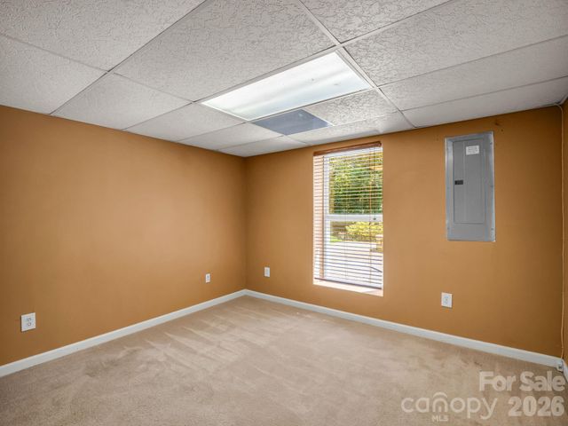 69 Ivy Lane, Fletcher, NC 28732