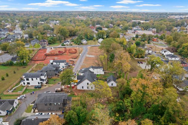 18 Dean Street, Greenville, SC 29605