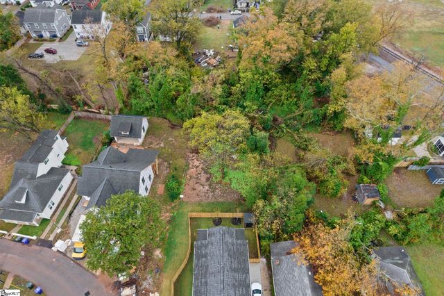 18 Dean Street, Greenville, SC 29605