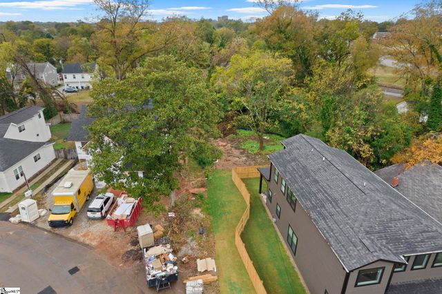 18 Dean Street, Greenville, SC 29605