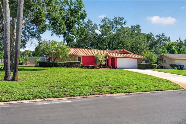 13497 OVAL DRIVE E, Largo, FL 33774