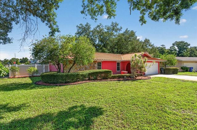 13497 OVAL DRIVE E, Largo, FL 33774