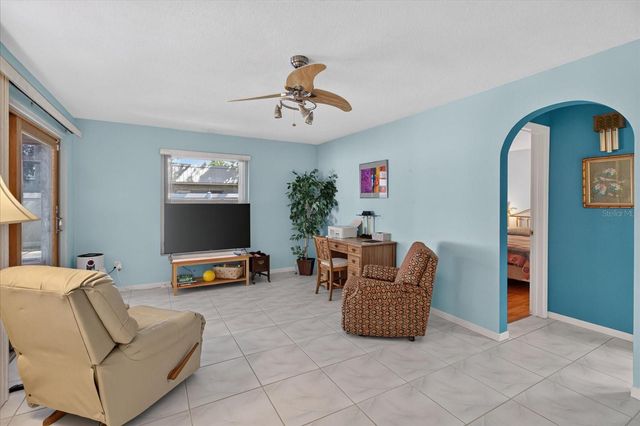 13497 OVAL DRIVE E, Largo, FL 33774