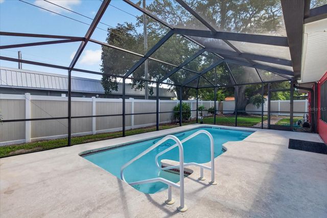 13497 OVAL DRIVE E, Largo, FL 33774
