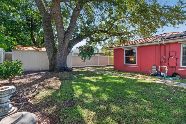 13497 OVAL DRIVE E, Largo, FL 33774
