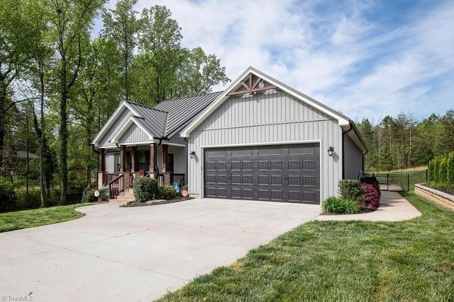 4882 Colonial Circle, Trinity, NC 27370