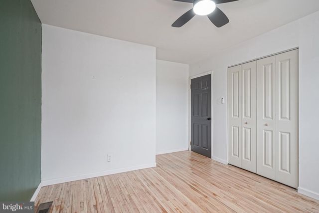 13 AVON CT, Blackwood, NJ 08012