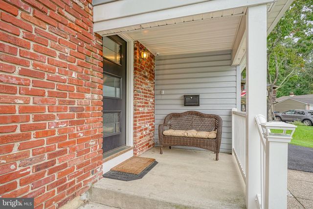 13 AVON CT, Blackwood, NJ 08012
