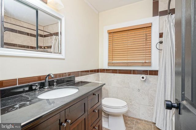 13 AVON CT, Blackwood, NJ 08012