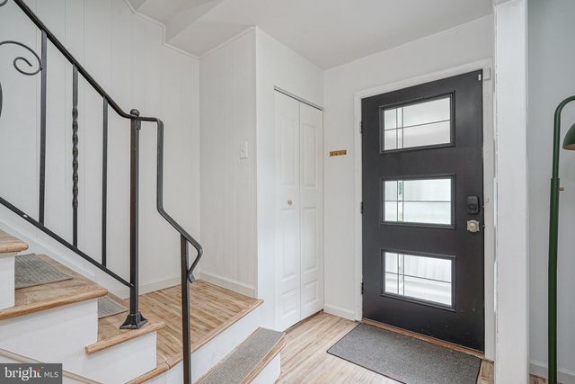 13 AVON CT, Blackwood, NJ 08012