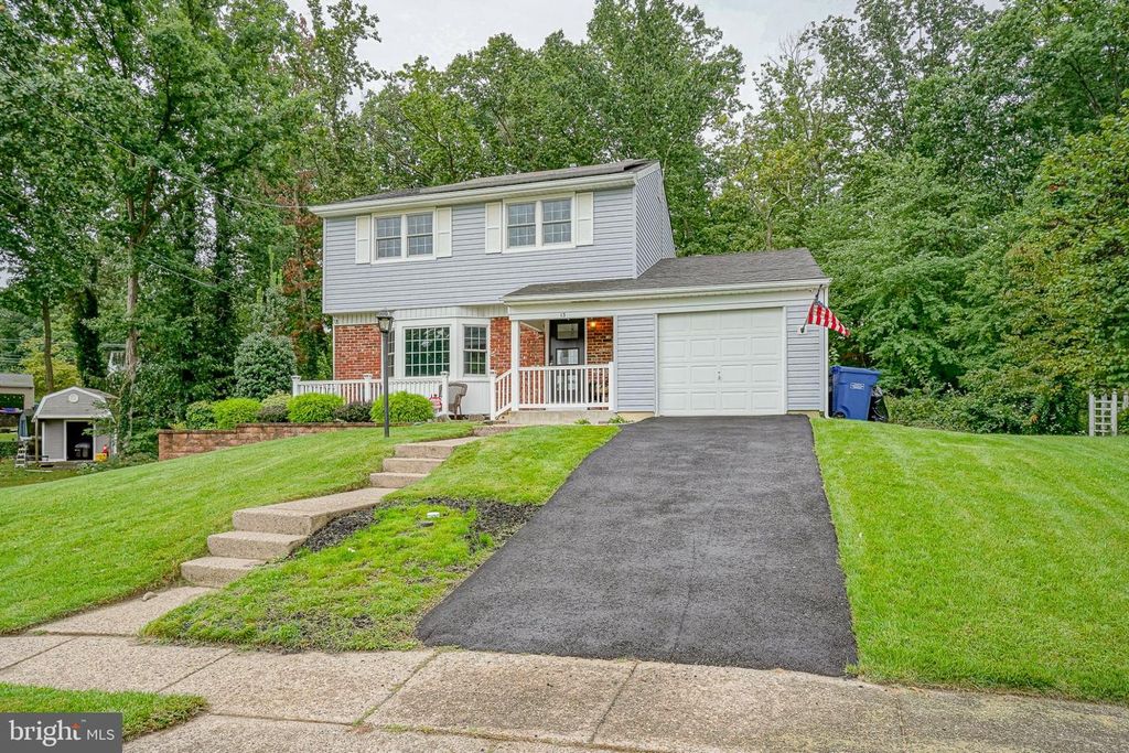 13 AVON CT, Blackwood, NJ 08012 — photo 2