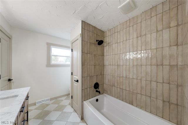 3494 Monterey Circle, Brunswick, OH 44212