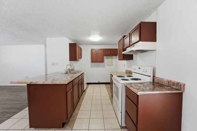 1565 Rock Creek Drive, Grove City, OH 43123