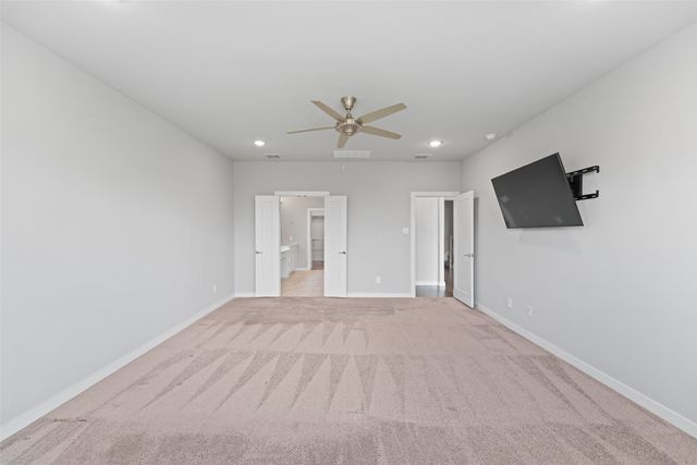 302 Coyote Creek Drive, Lavon, TX 75166
