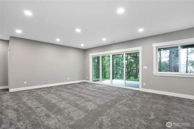 6145 Lake Saint Claire Drive SE, Olympia, WA 98513