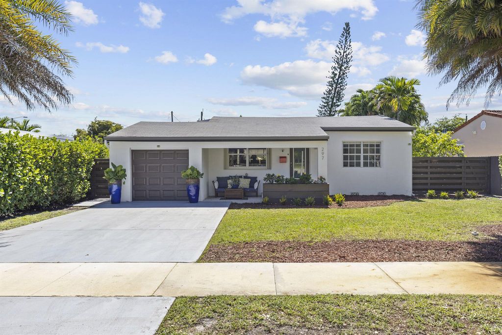 297 Minola Drive, Miami Springs, FL 33166