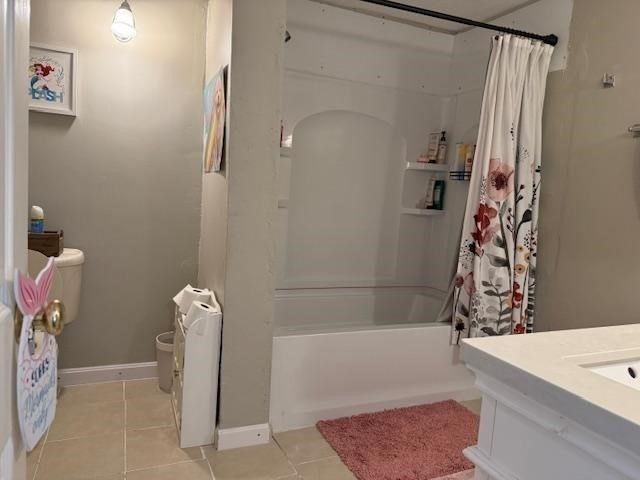 24 Washington Green 24, Walpole, MA 02032