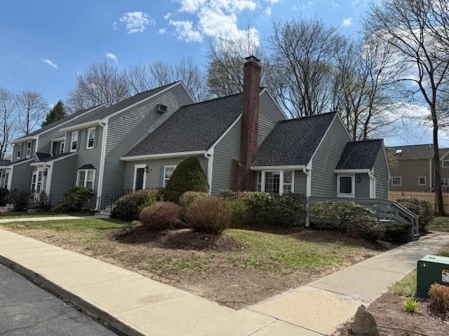 24 Washington Green 24, Walpole, MA 02032