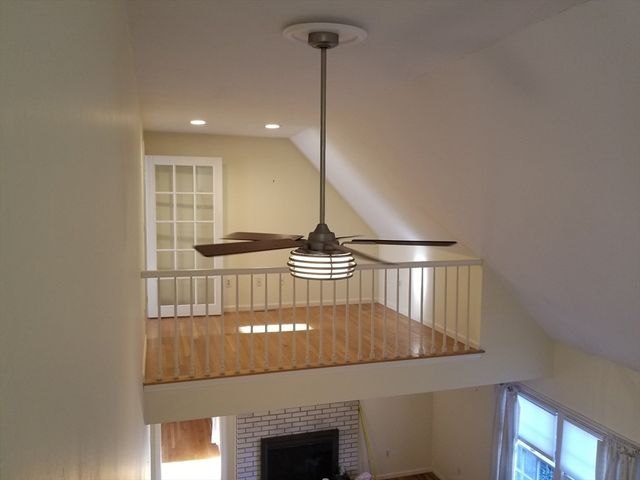 24 Washington Green 24, Walpole, MA 02032