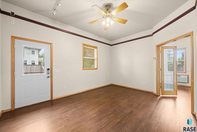 503 E Willow St Street, Harrisburg, SD 57032