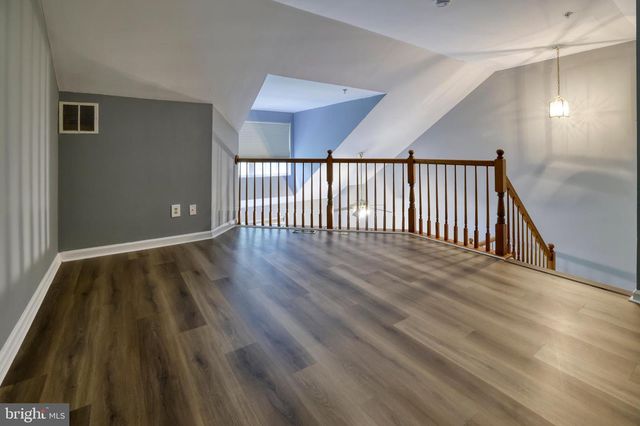 30 FLAXLEAF CT, Baltimore, MD 21221