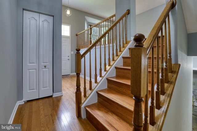 30 FLAXLEAF CT, Baltimore, MD 21221