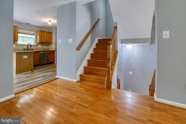 30 FLAXLEAF CT, Baltimore, MD 21221