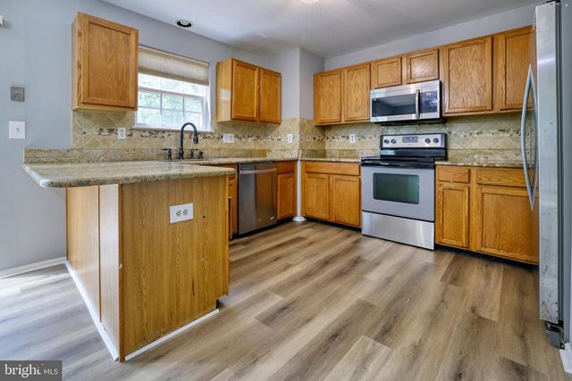 30 FLAXLEAF CT, Baltimore, MD 21221