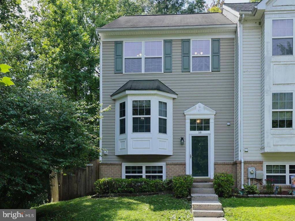 30 FLAXLEAF CT, Baltimore, MD 21221
