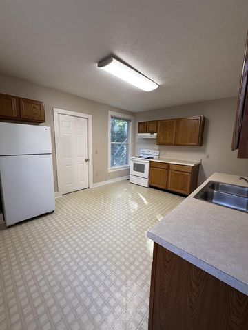 823 Church Street, Beloit, WI 53511