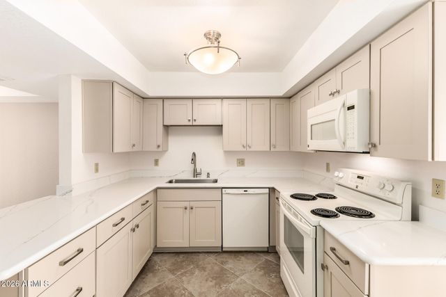 9550 N 94TH Place 117, Scottsdale, AZ 85258