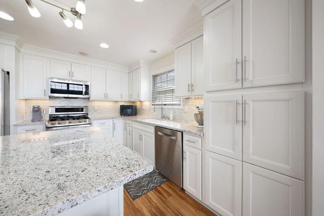 4311 Grathrine Court, Lewis Center, OH 43035