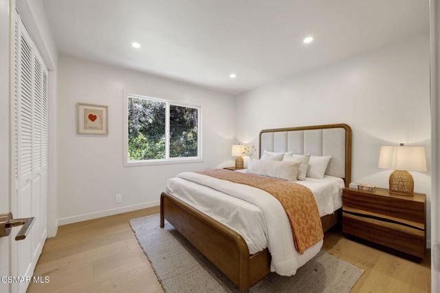 22460 Cairnloch Street, Calabasas, CA 91302